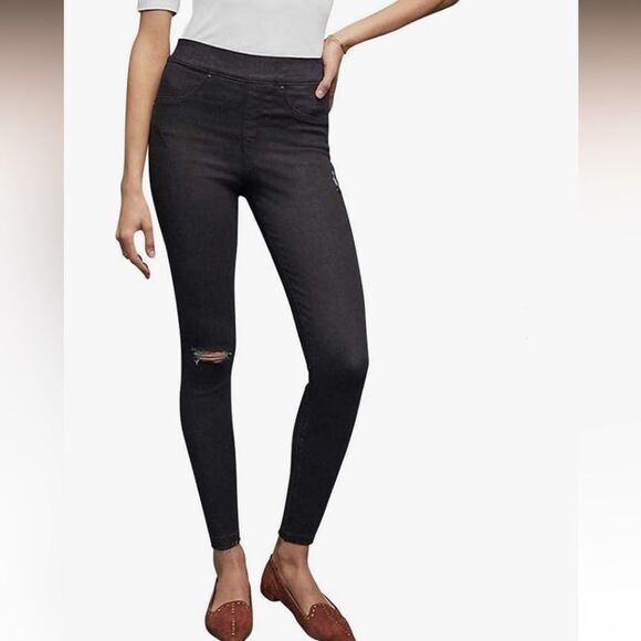 Spanx Vintage Black Distressed Skinny Jeans Size
20213R X-Small NWT - Picture 1 of 9